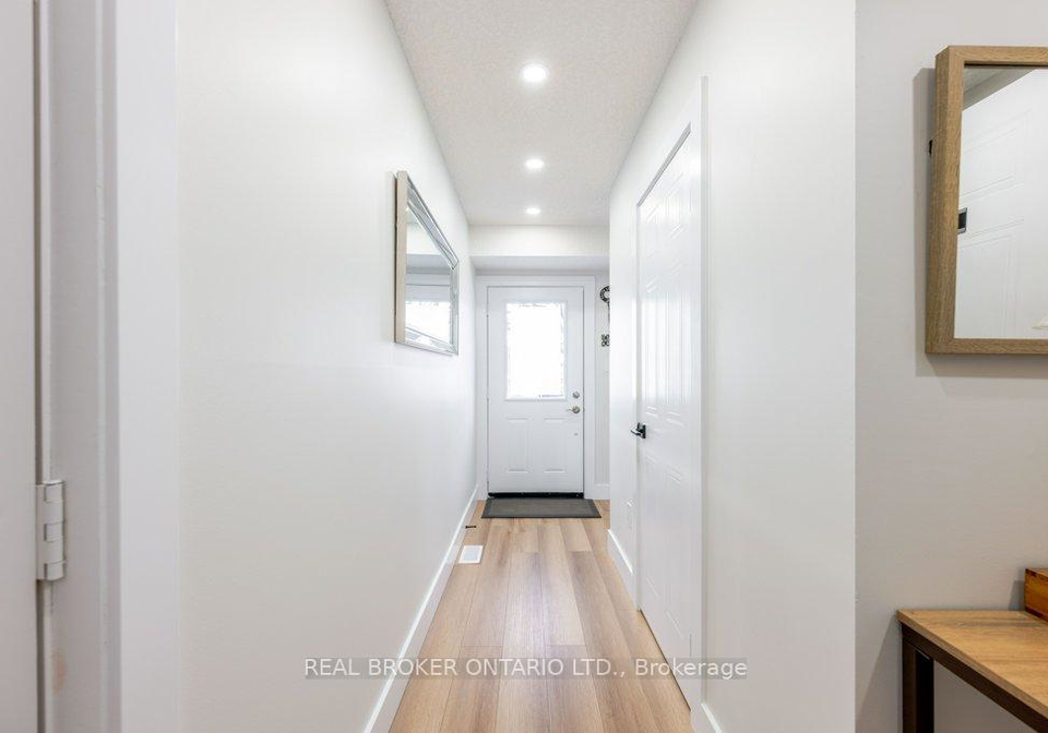 185-highland-crescent-kitchener-ontario-x13082556