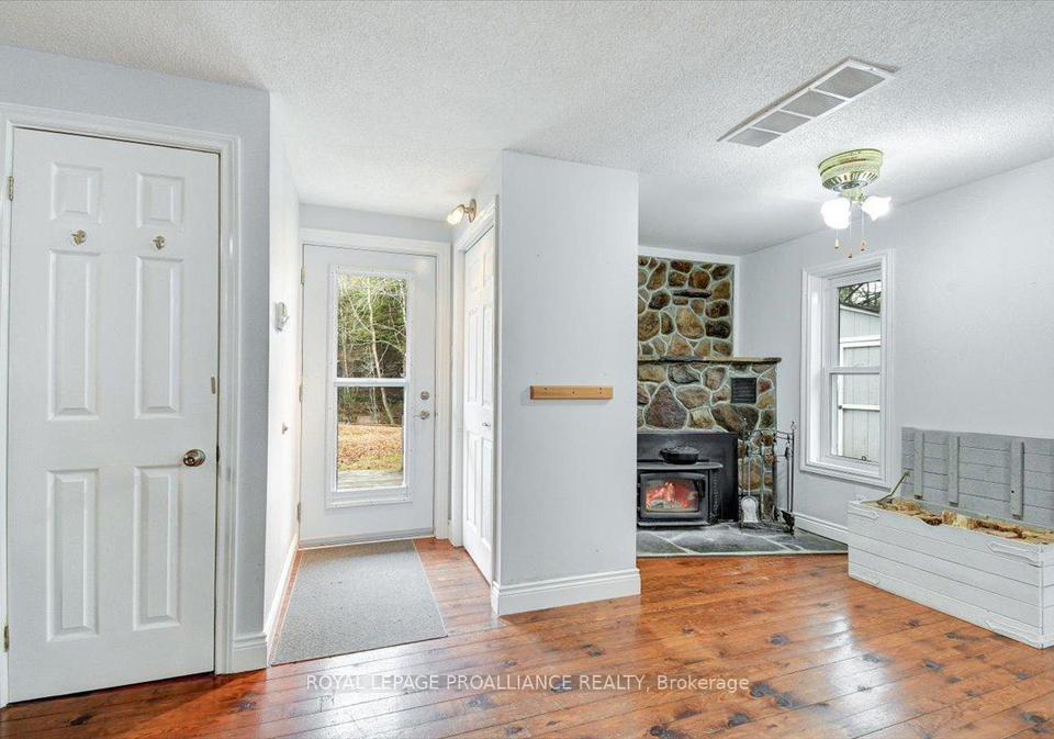 1407-spooks-bay-lane-highlands-east-ontario-x13082710