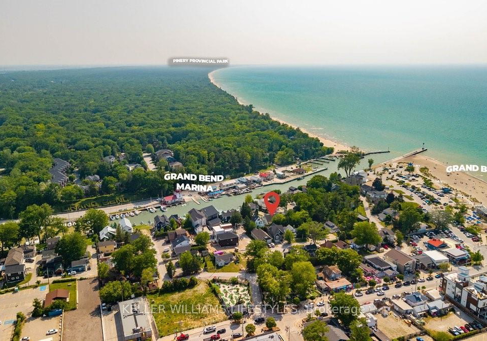 40-lakeside-circle-lambton-shores-ontario-x13082842