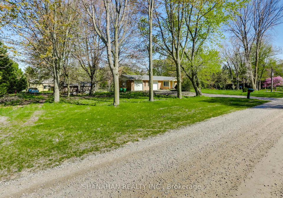 612-trillium-drive-southwest-middlesex-ontario-x13083036