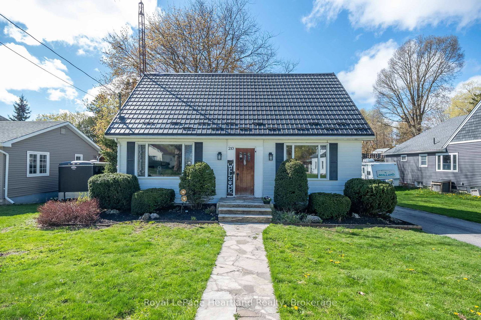 210-leopold-street-north-huron-ontario-x13083064