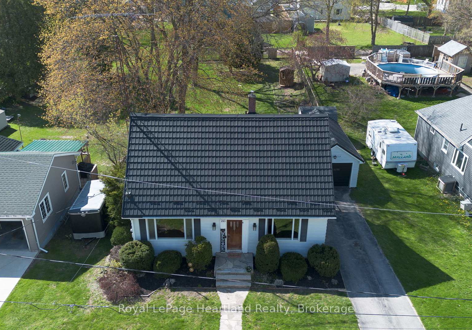 210-leopold-street-north-huron-ontario-x13083064