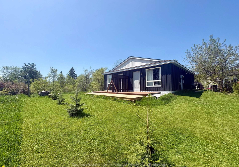155157-woodchester-avenue-bracebridge-ontario-x13083106