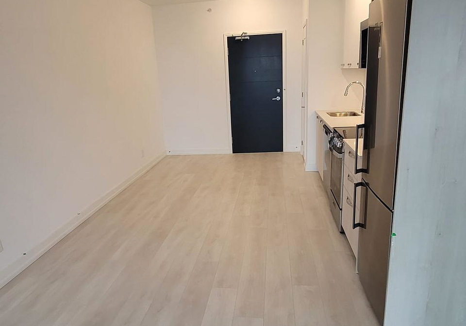 75-james-street-hamilton-ontario-x13083128
