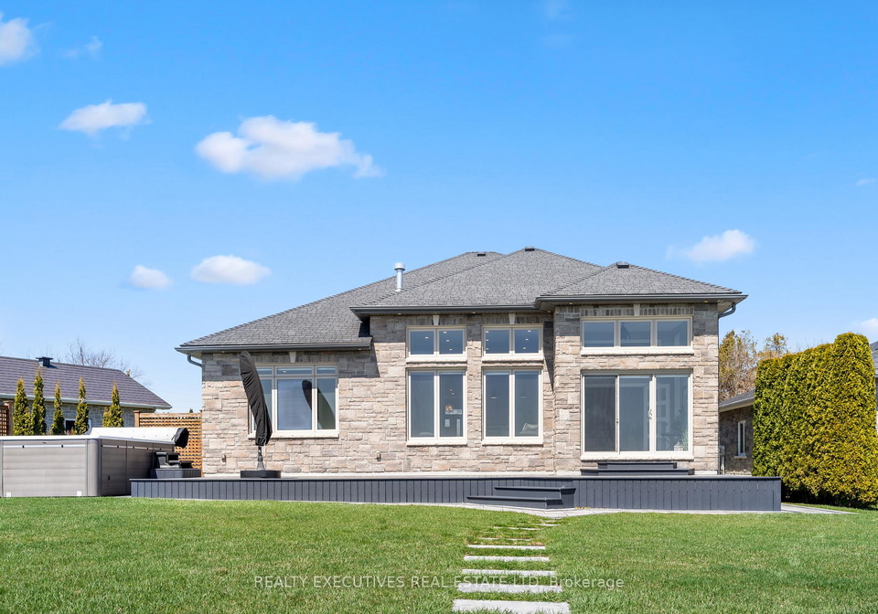 13-flett-street-edwardsburghcardinal-ontario-x13083134