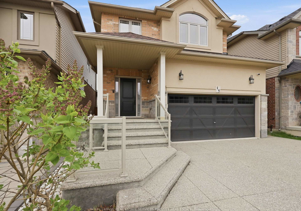 15-cutts-crescent-hamilton-ontario-x13083292