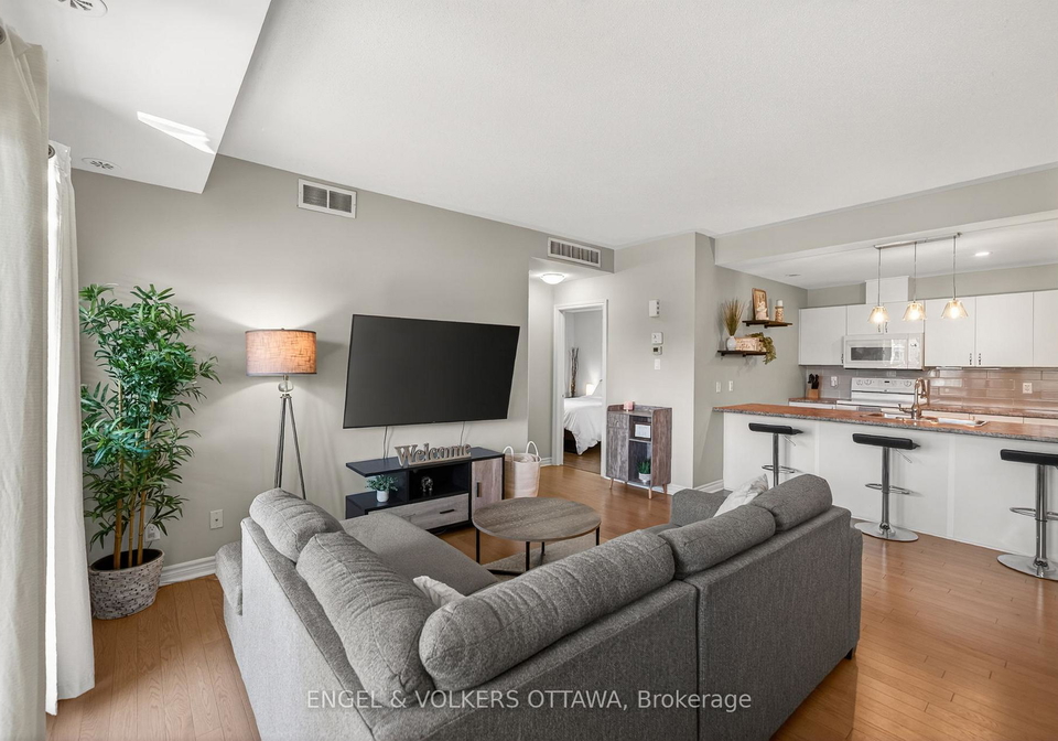 221-espresso-private-ottawa-ontario-x13083478