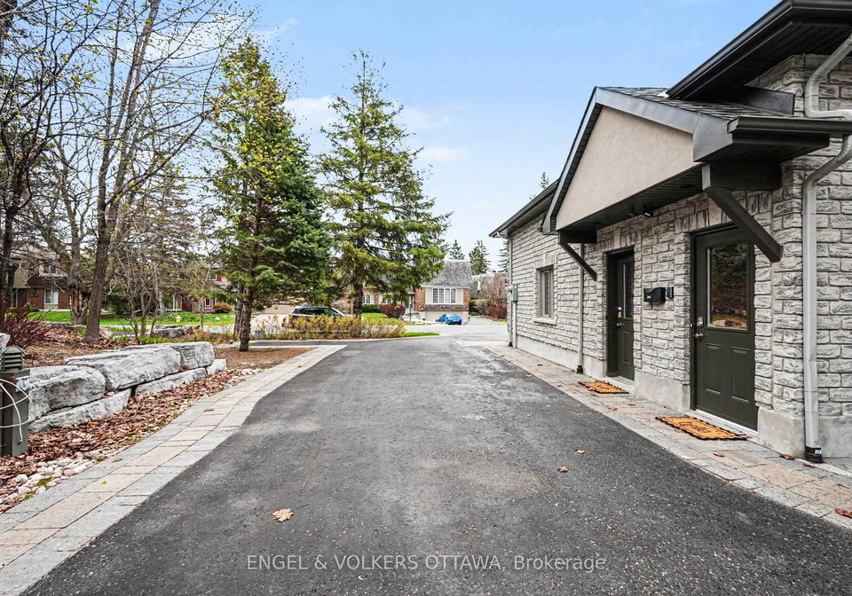 63-rothwell-drive-ottawa-ontario-x13083542