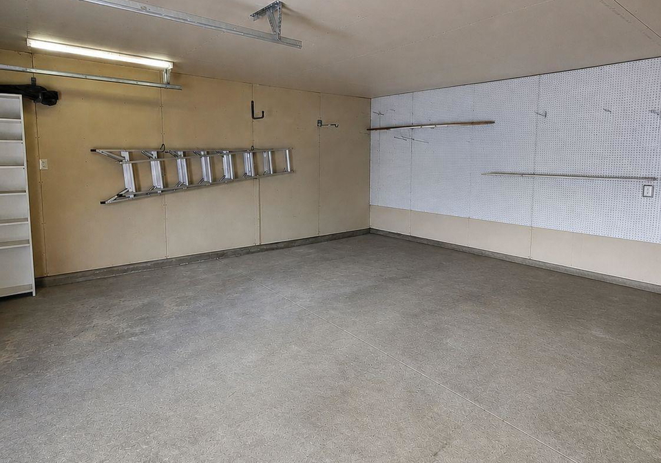 404-nelson-street-brantford-ontario-x13083592