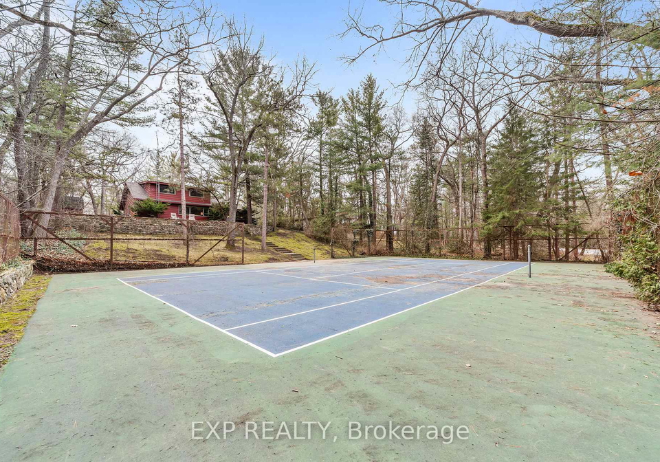 9-summit-avenue-south-huron-ontario-x13083634