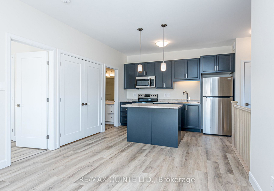 98b-riverstone-way-belleville-ontario-x13083656