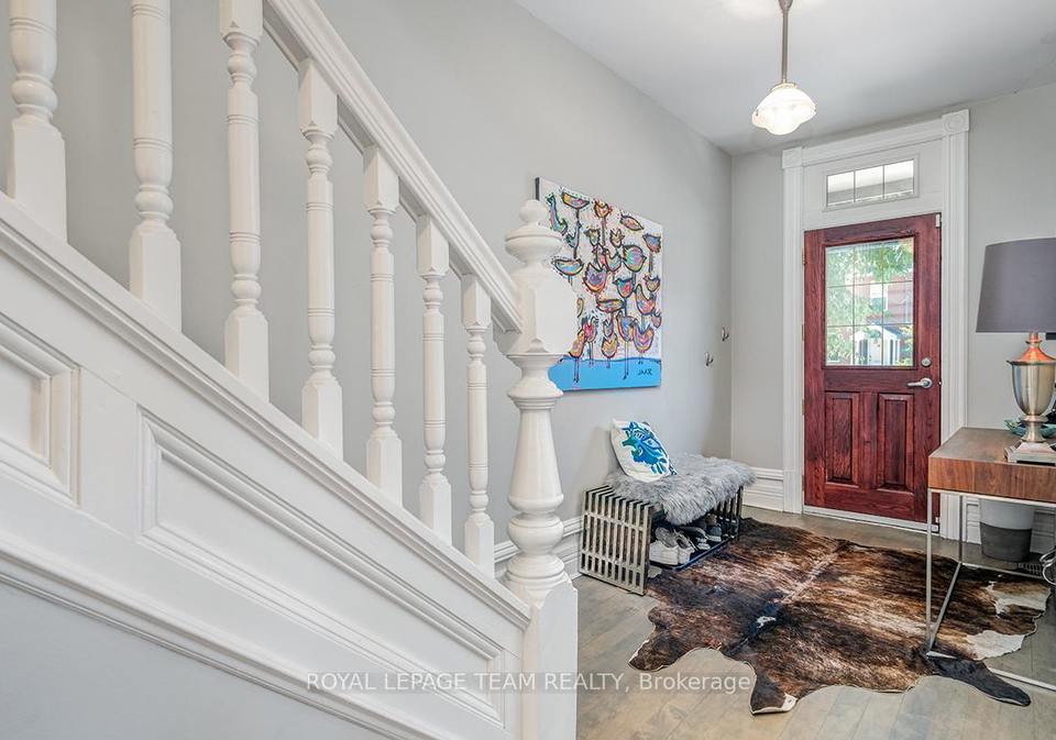 15-fourth-avenue-ottawa-ontario-x13083678