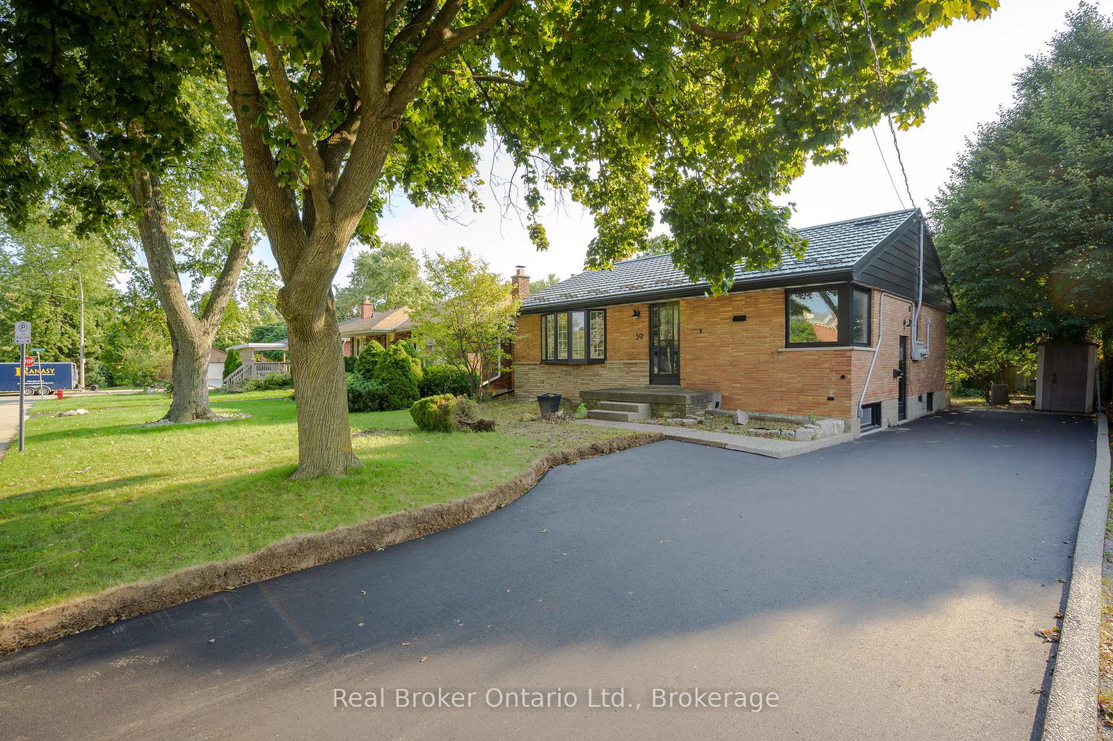 39-westminster-avenue-hamilton-ontario-x13083736