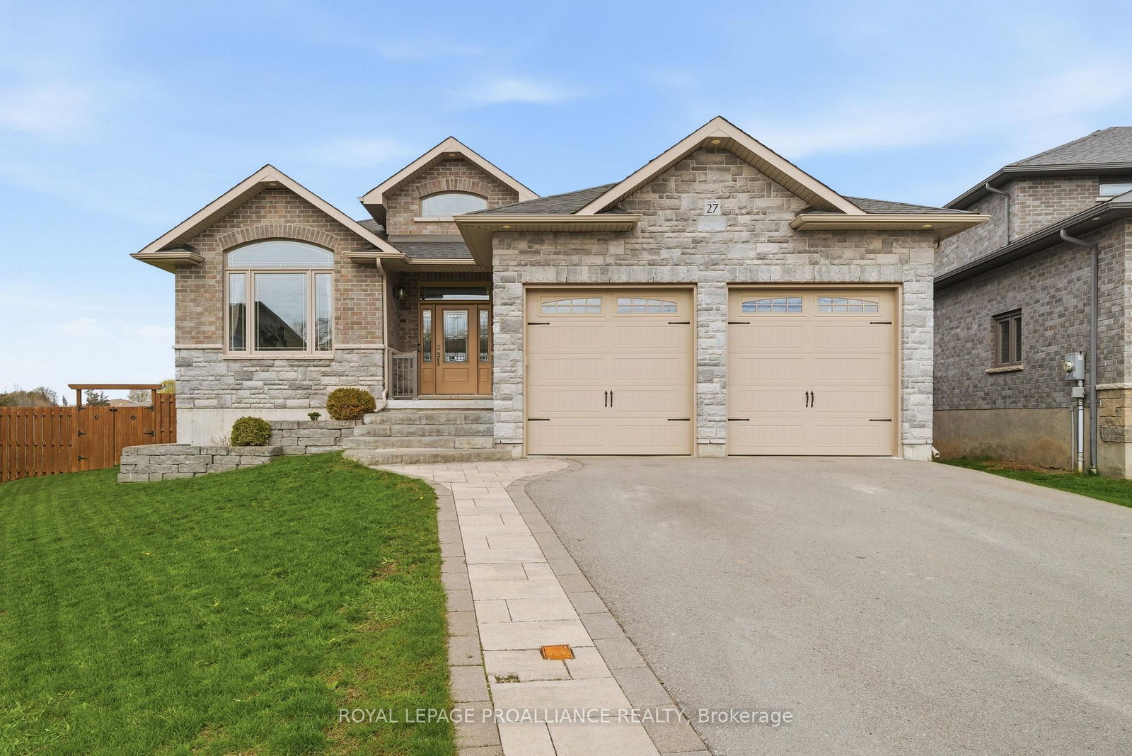 27-blossom-court-quinte-west-ontario-x13083796