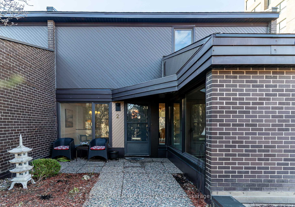 300-queen-elizabeth-drive-ottawa-ontario-x13083848