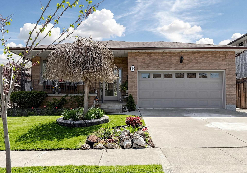 32-harbrite-drive-hamilton-ontario-x13083858
