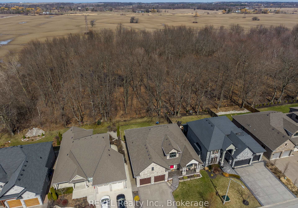 9421-madison-crescent-niagara-falls-ontario-x13083950