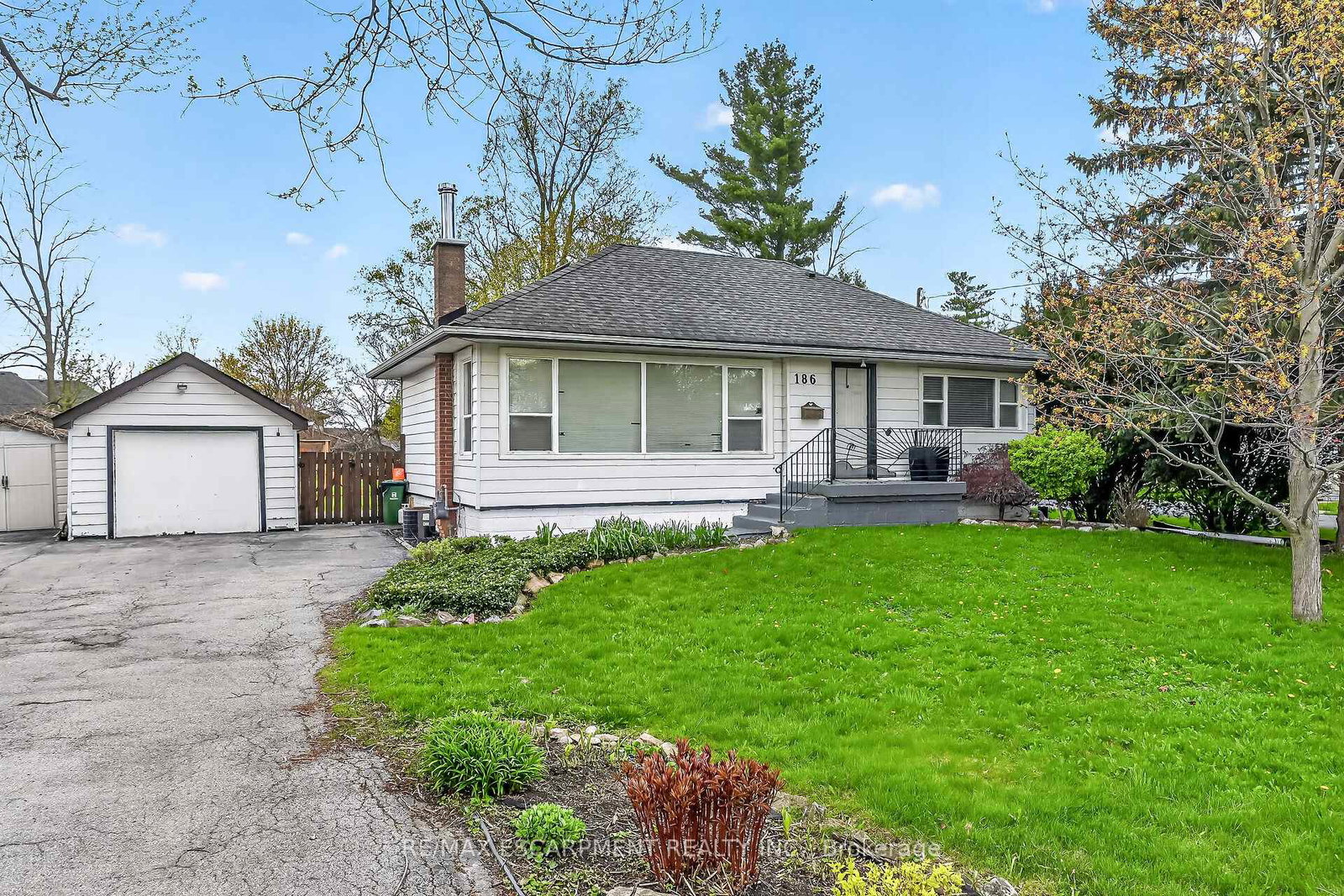 186-seneca-avenue-hamilton-ontario-x13084008