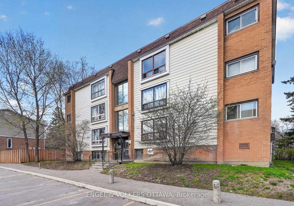 4sumac-street-ottawa-ontario-x13084368