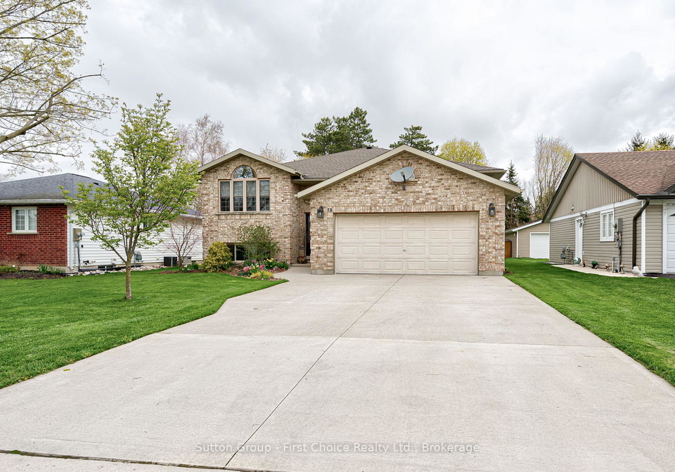 19-eleanor-street-west-perth-ontario-x13084390