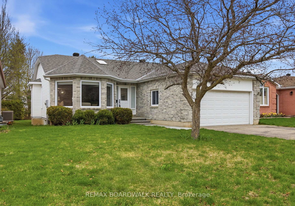 33-treelawn-boulevard-perth-ontario-x13084402