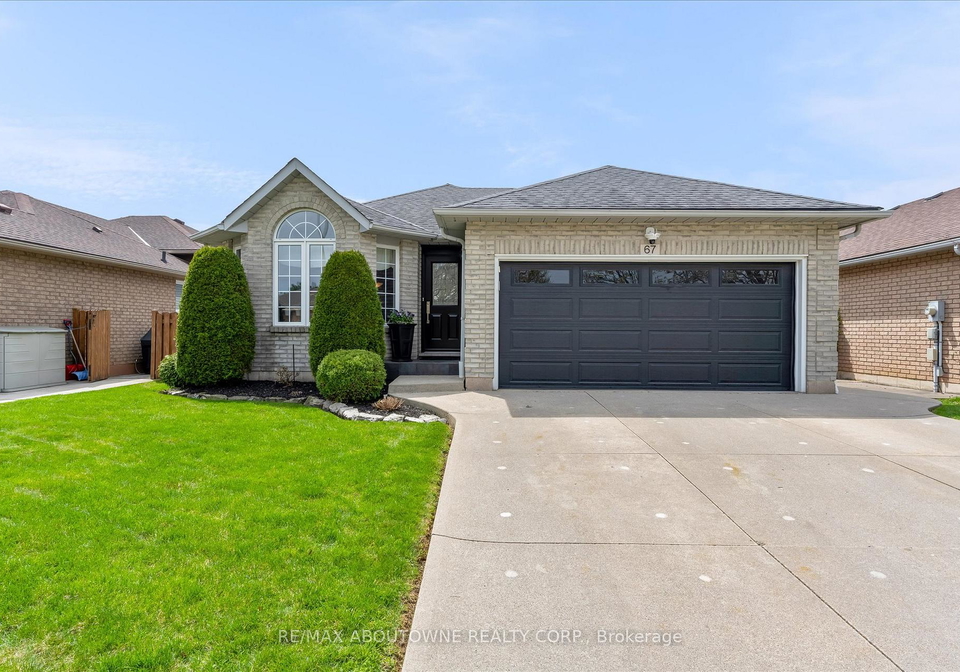 67-loneoak-crescent-hamilton-ontario-x13084490