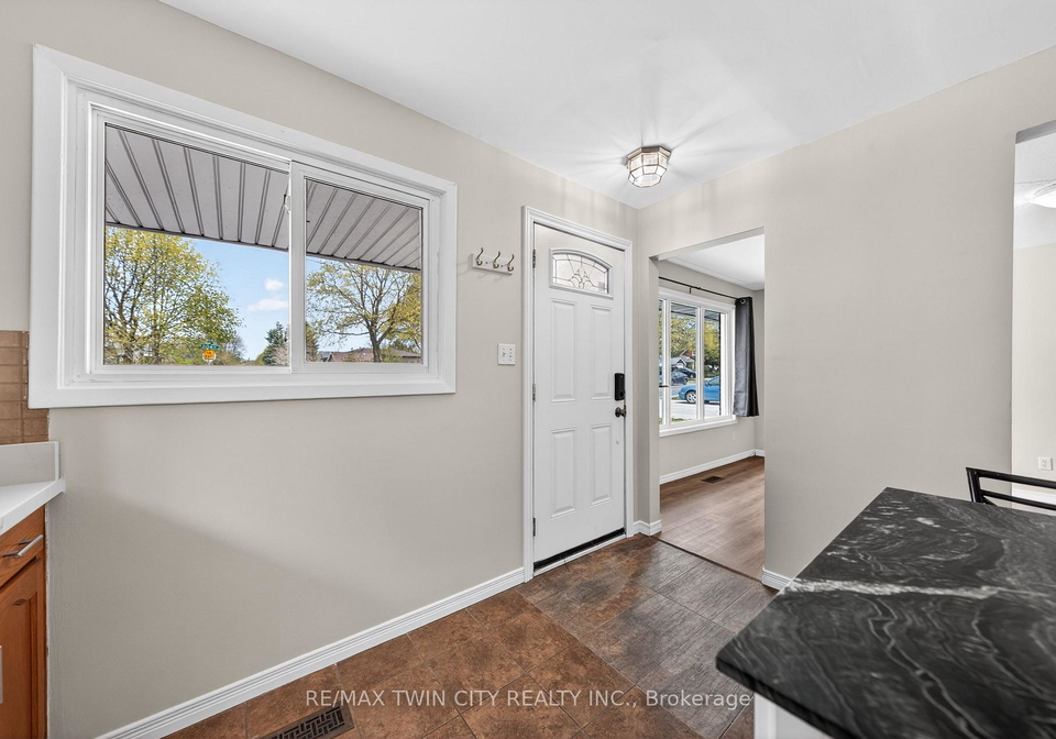34-avenue-road-cambridge-ontario-x13084684