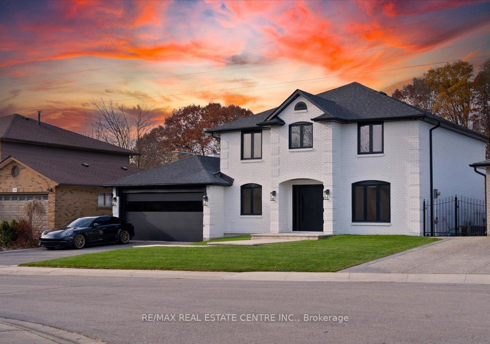 32-elena-court-hamilton-ontario-x13084922