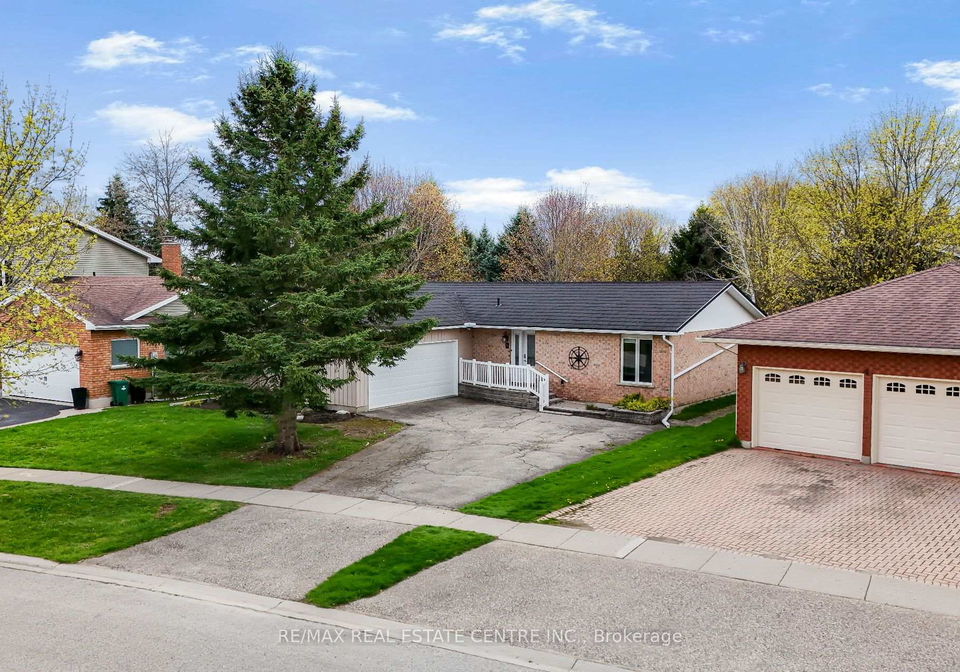 9-village-road-wellesley-ontario-x13085236