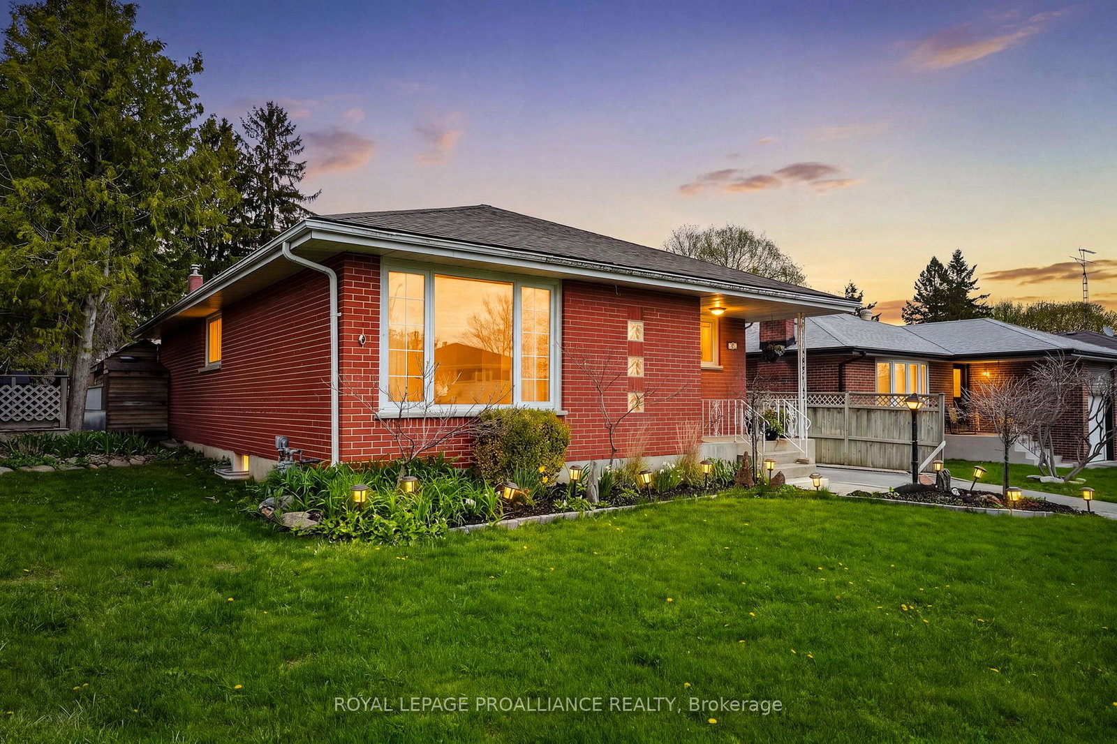 15-gearin-street-quinte-west-ontario-x13085272