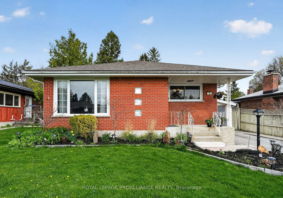 15-gearin-street-quinte-west-ontario-x13085272