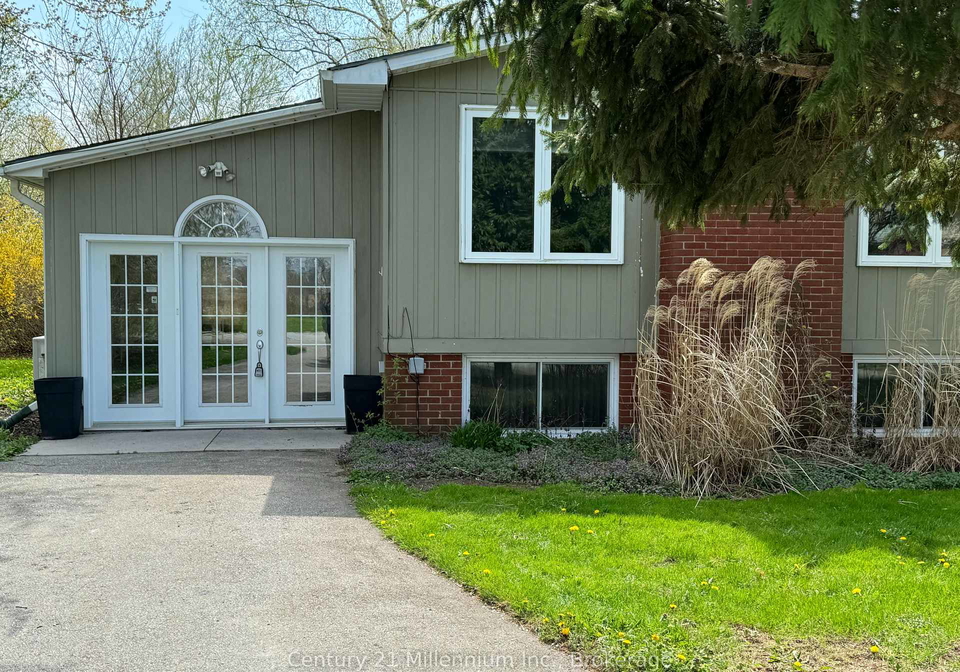 72234-lakeshore-drive-bluewater-ontario-x13085686