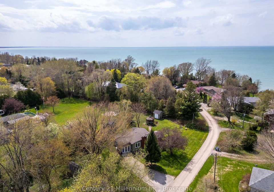 72234-lakeshore-drive-bluewater-ontario-x13085686