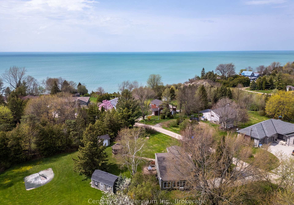 72234-lakeshore-drive-bluewater-ontario-x13085686