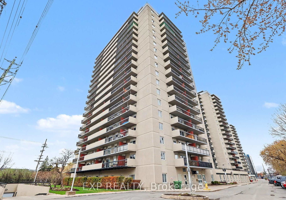 158c-mcarthur-avenue-ottawa-ontario-x13085720