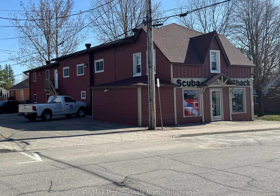 141-hotchkiss-street-gravenhurst-ontario-x13085912
