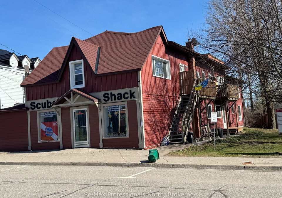 141-hotchkiss-street-gravenhurst-ontario-x13085912