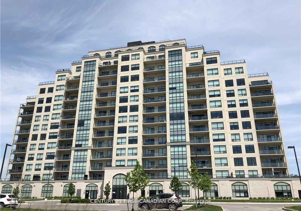 260-villagewalk-boulevard-london-north-ontario-x13086030