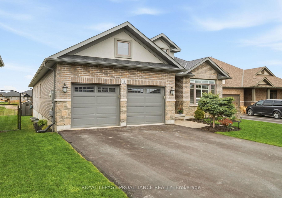 18-trinity-court-belleville-ontario-x13086140