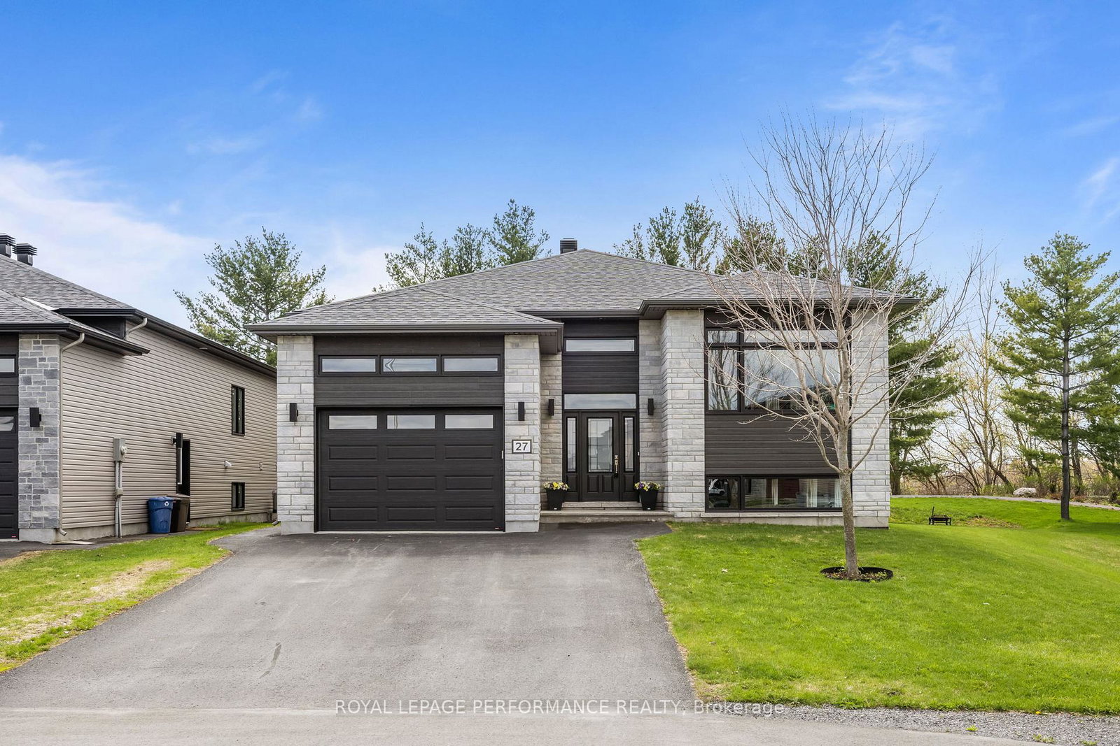 27-richer-street-north-stormont-ontario-x13086372
