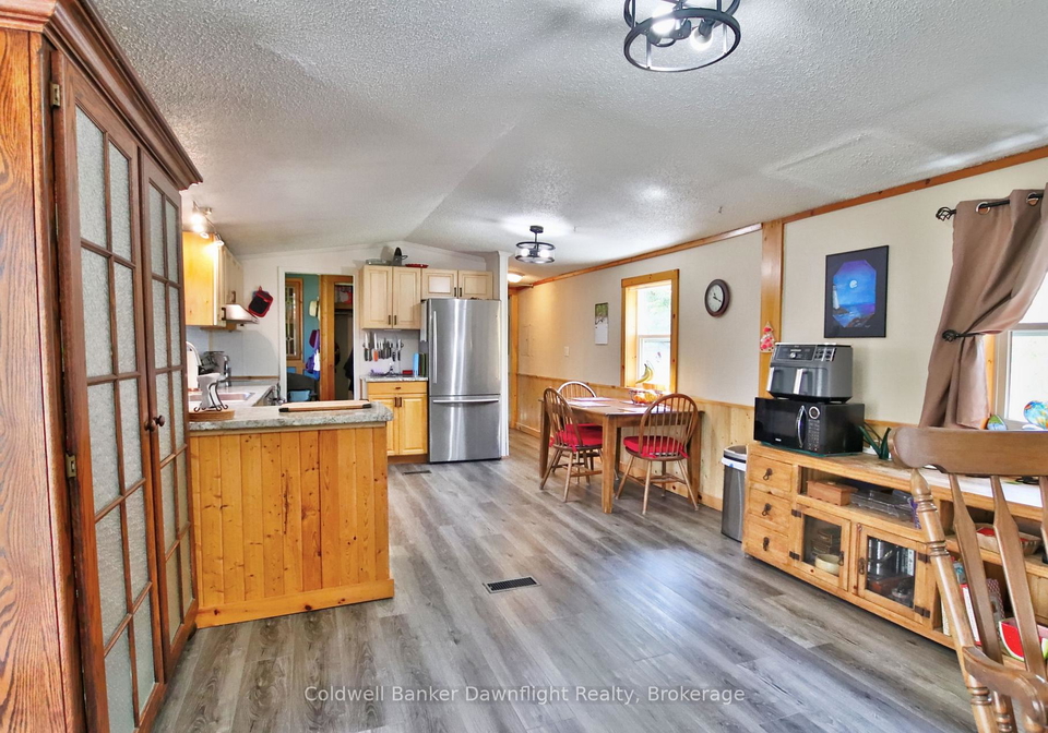 75049-hensall-road-8-second-avenue-huron-east-ontario-x13086398