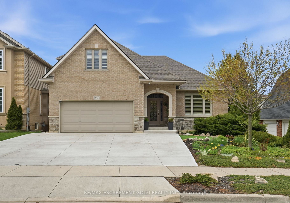 256-highland-road-w-hamilton-ontario-x13086402