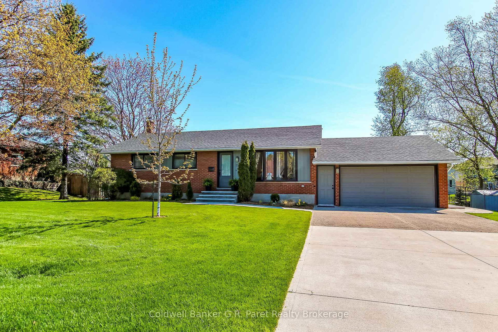 35-tanager-drive-tillsonburg-ontario-x13086702