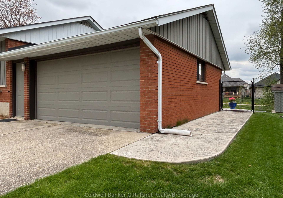 35-tanager-drive-tillsonburg-ontario-x13086702