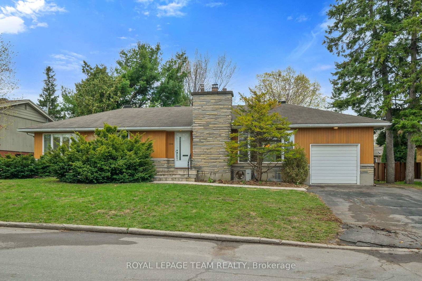 1358-dowler-avenue-ottawa-ontario-x13086796