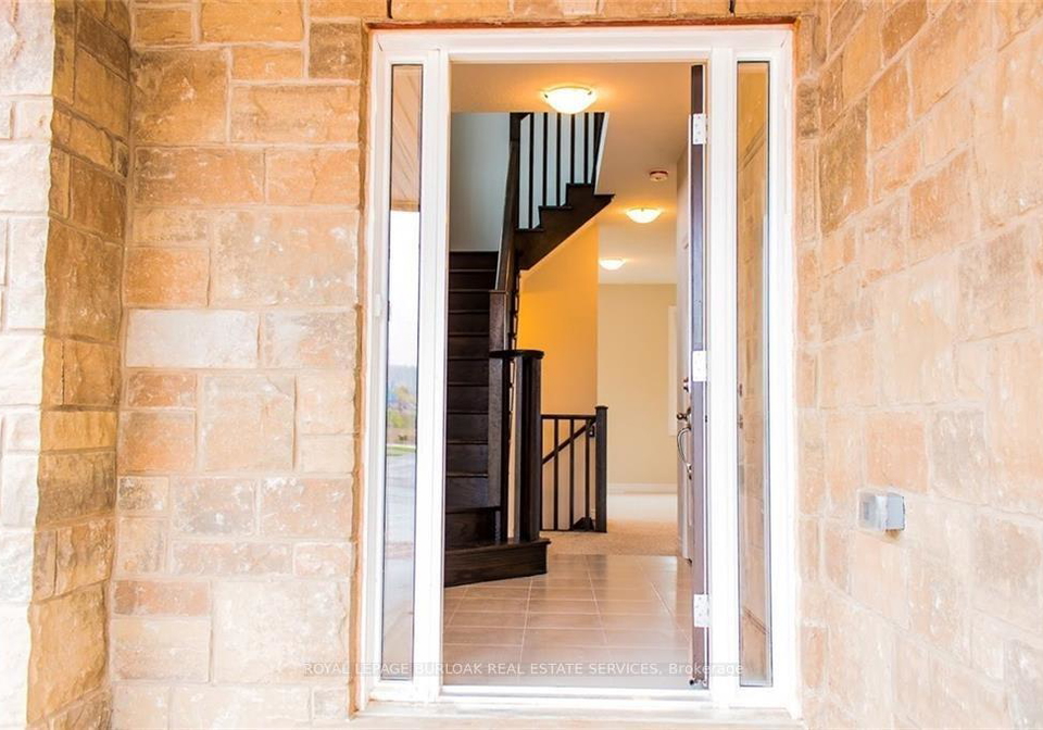 25-pinot-crescent-hamilton-ontario-x13087024