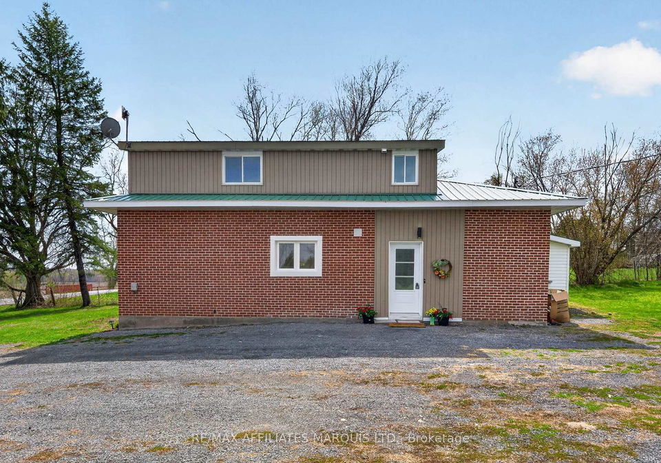 20033-kenyon-conc-road-4-north-glengarry-ontario-x13087142