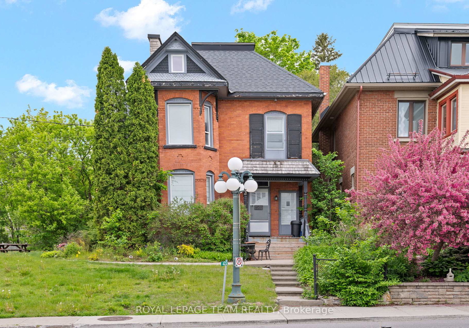 422-donald-b-munro-drive-ottawa-ontario-x13087310