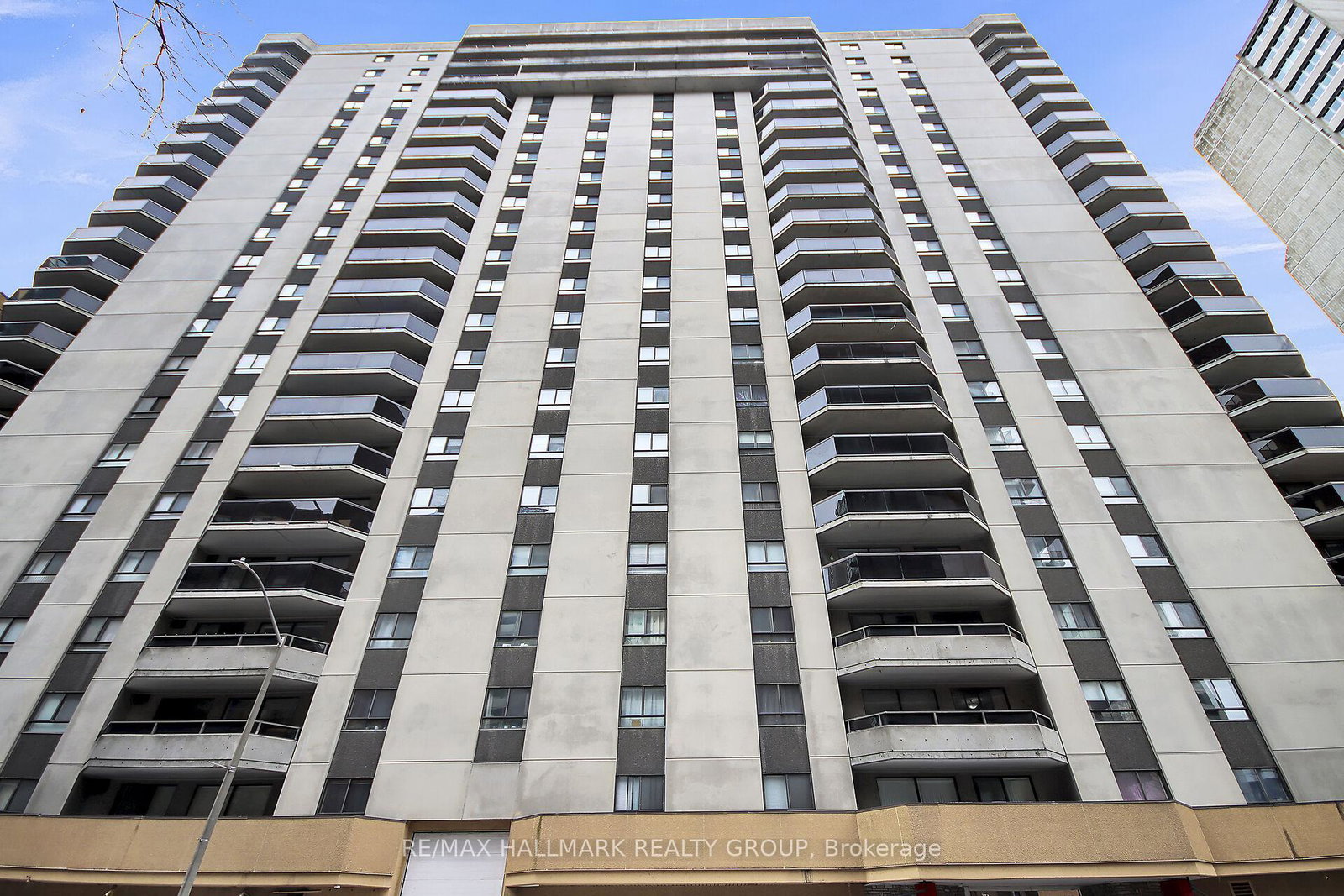 470-laurier-avenue-w-ottawa-ontario-x13087340