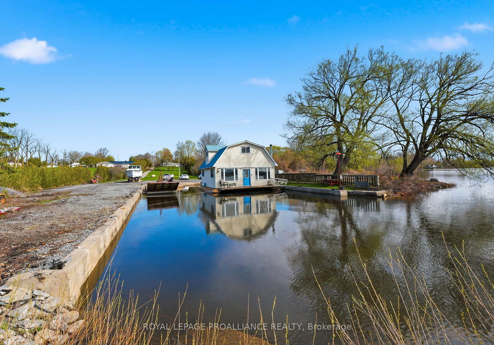 578b-old-highway-2-quinte-west-ontario-x13087404